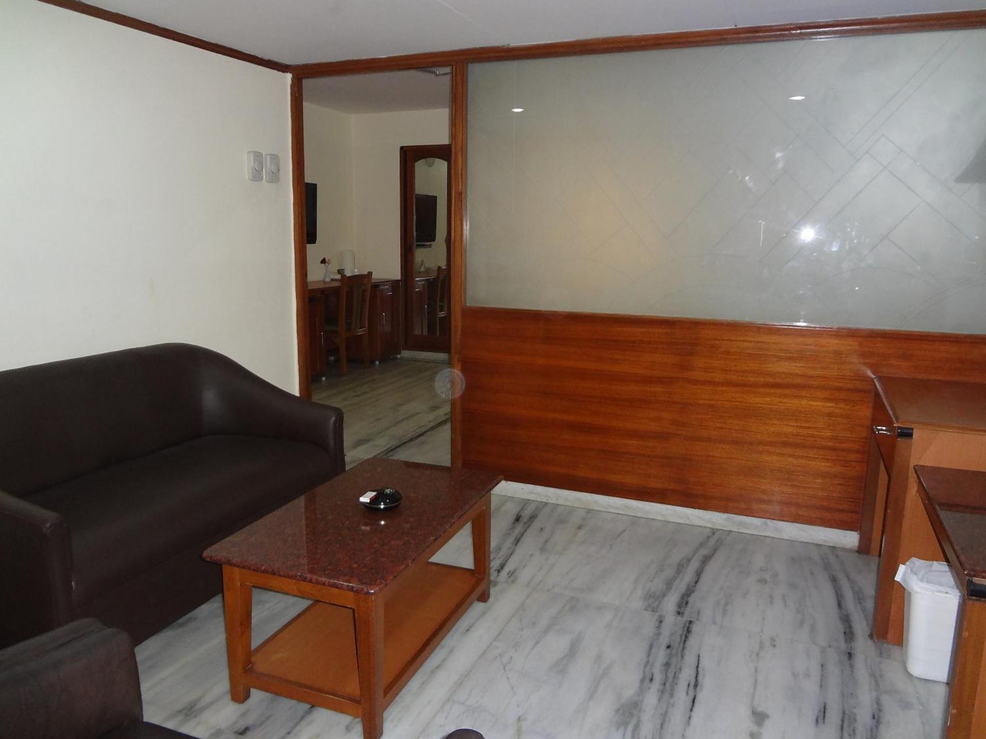 Daspalla Executive Court Visakhapatnam Dış mekan fotoğraf