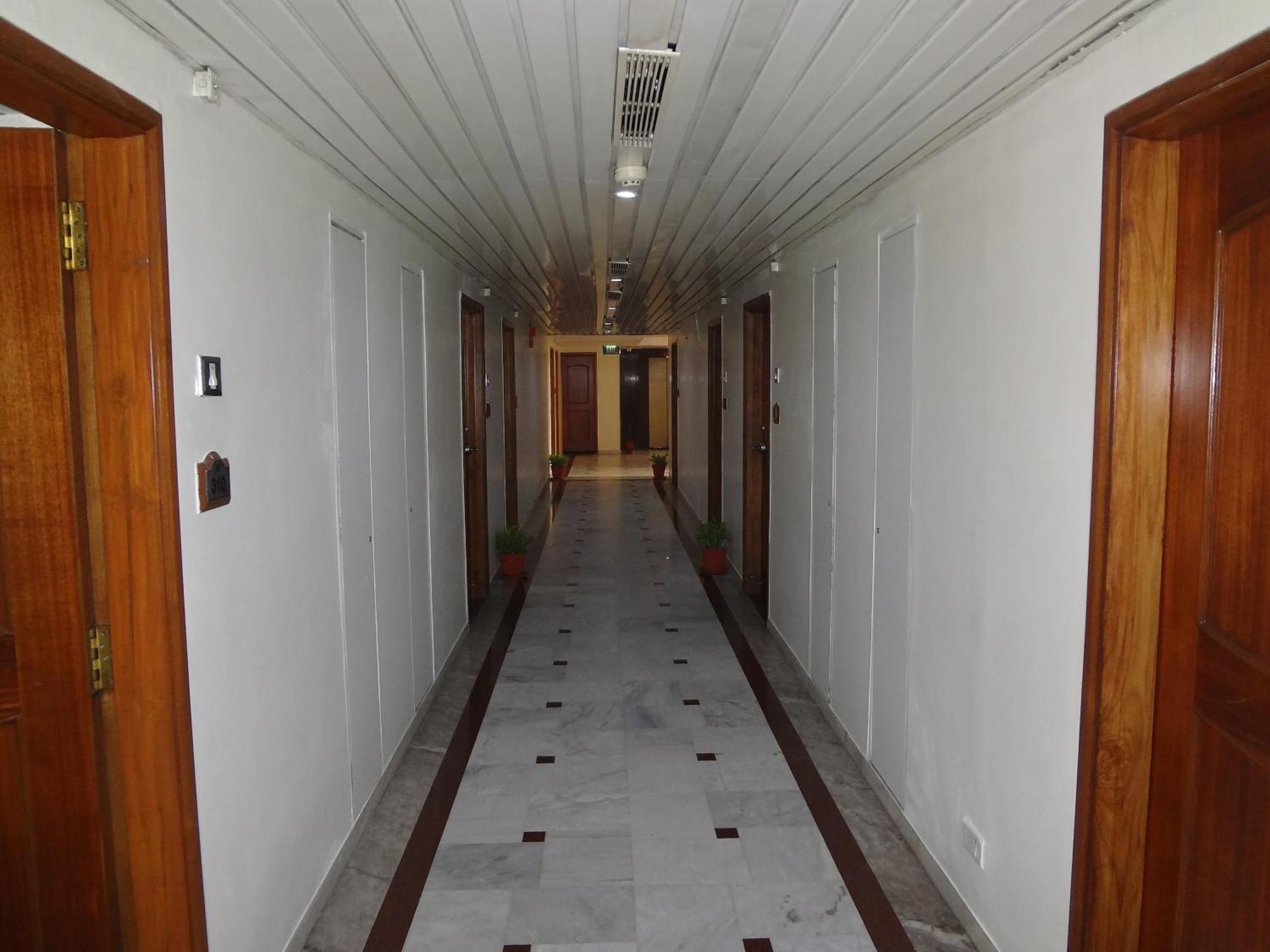 Daspalla Executive Court Visakhapatnam Dış mekan fotoğraf